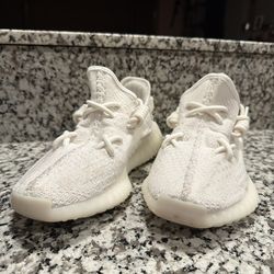 Adidas YEEZY BOOST 350 V2 (Men’s 6.5)