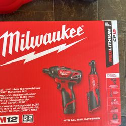 M12 Milwaukee 1/4 Hex Screwdriver And 3/8 Ratchet