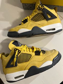 Jordan 4 lightning with box