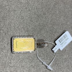 Gold Pendant 