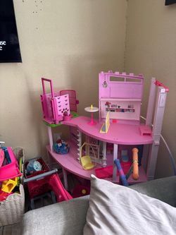 Barbie Dream House