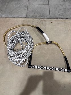 Wakeboard / Water Ski Tow Rope and Handle Combo