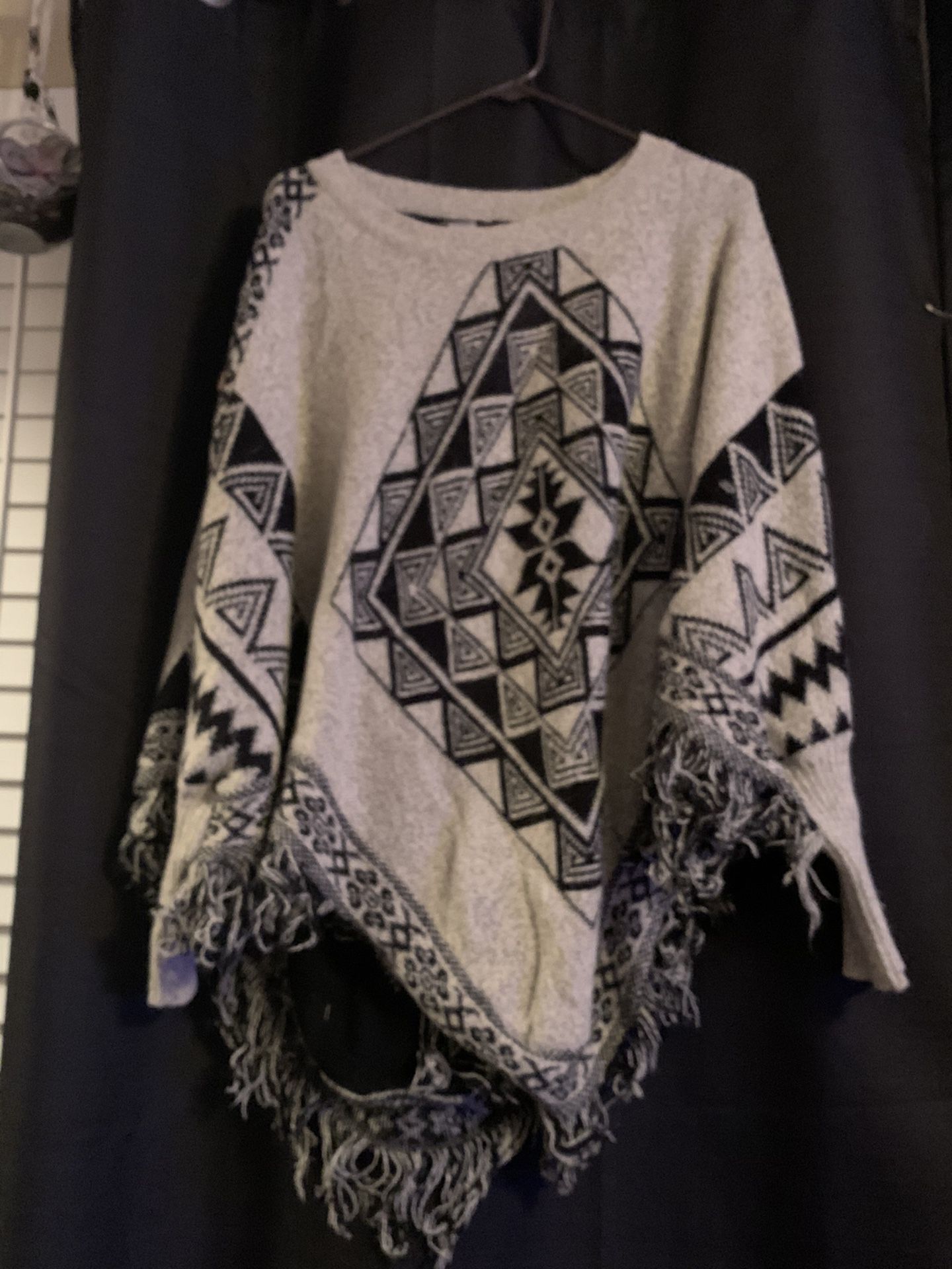 Grey Sleeved Pancho with design in black
