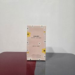 Marc Jacobs Daisy 