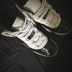 jordan 11s retro black and white