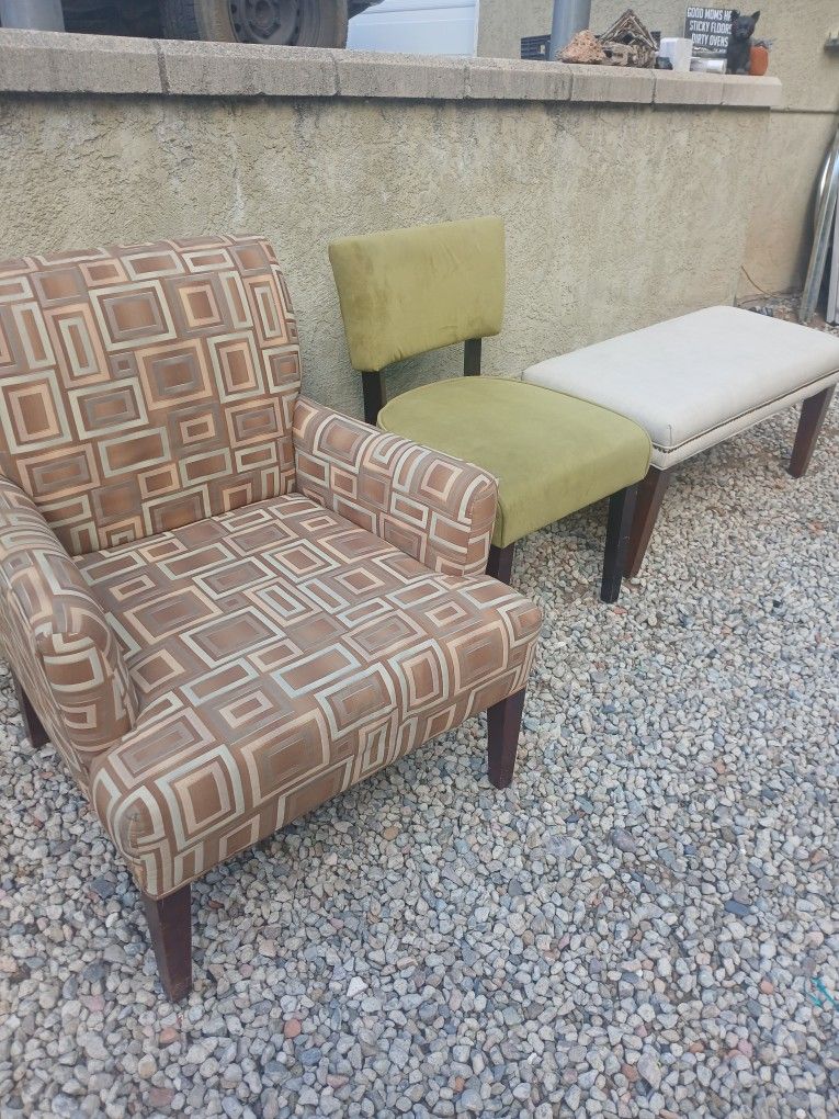 Accent Chairs And Ottoman