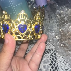 Crown For Flower Arrangement 