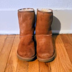 UGG Classic Short II Boots sz 8