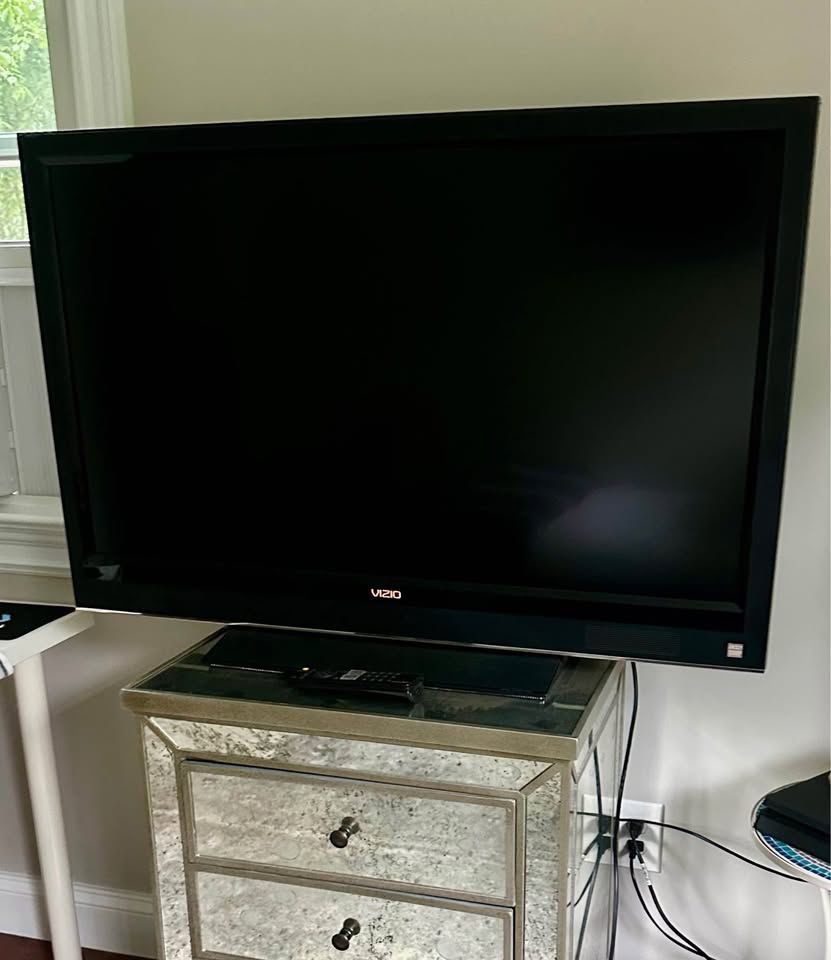Moving Sale - VIZIO 42 inch TV