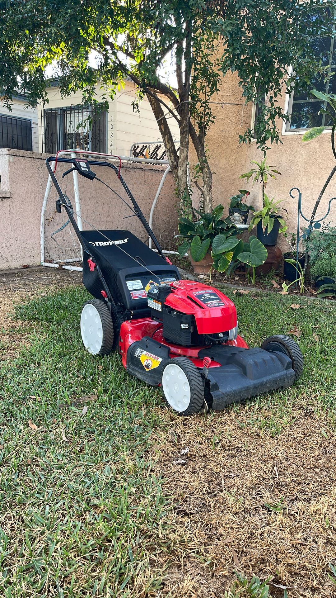 Troy - Bilt Self Propelled Lawn Mower