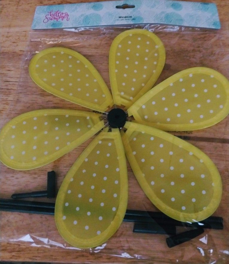 Brand New Windmill Decoration