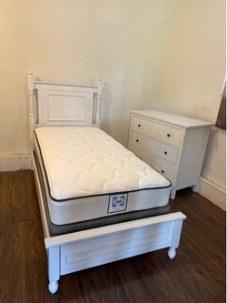 Twin Size Bedroom set