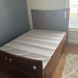 Full Size Bed (W/o The Mattress )