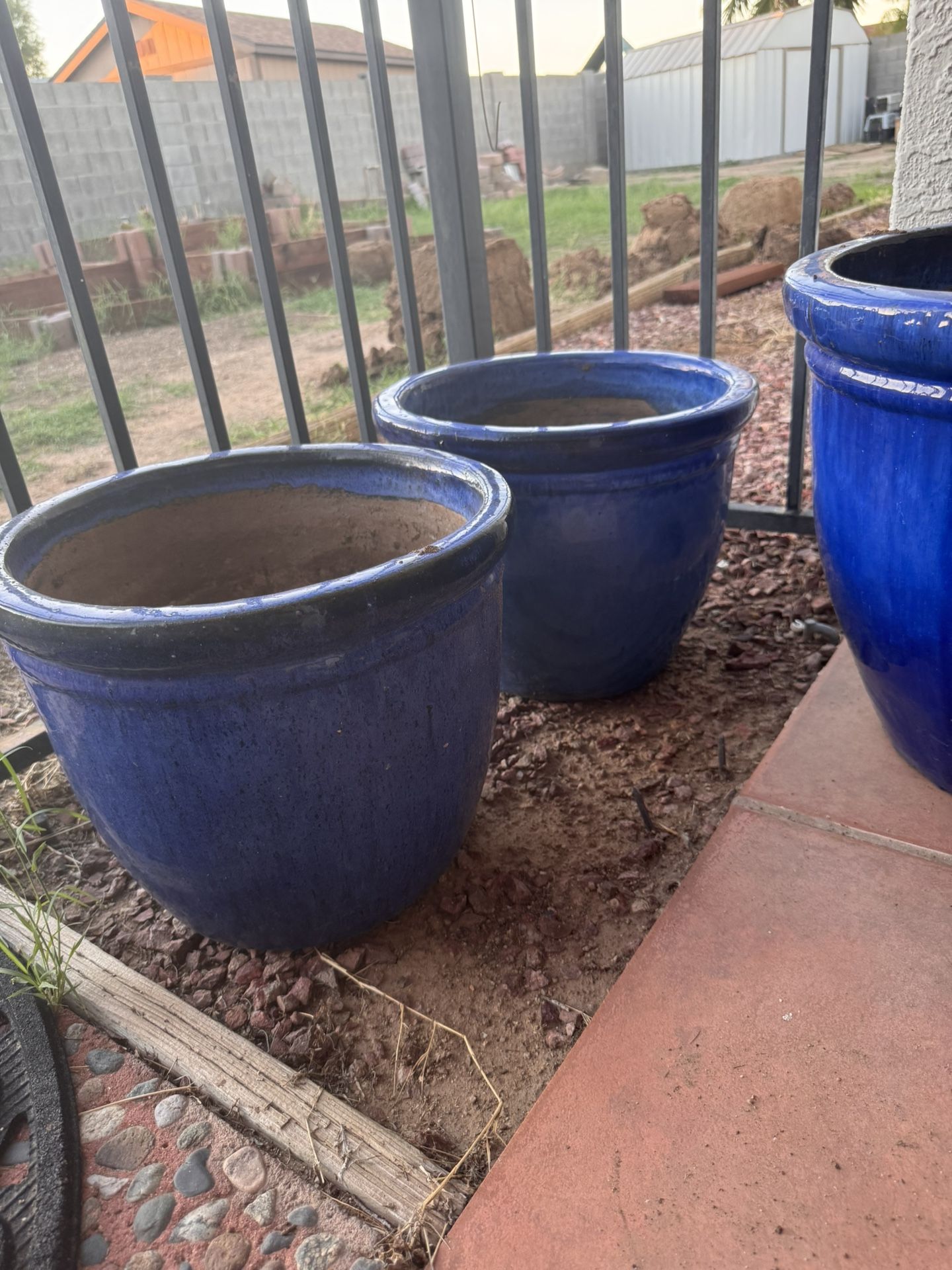 Medium Ceramic Planter Pots (2)
