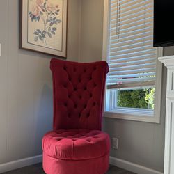 Throne Accent Chair 