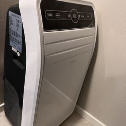Insignia 450 Sq. Ft. Portable Air Conditioner
