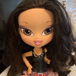 Bratz Kid Jade Funky Fashion Makeover Styling Head doll 10 for Sale in El  Cajon, CA - OfferUp