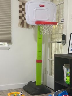 Fisher-Price adjustable basketball hoop