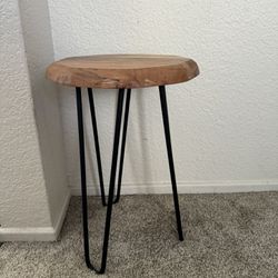 Small stool 