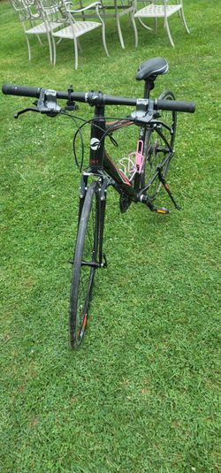 Giant Escape RX W Premium Women's Fitness Hybrid Bike 700 tire size (28") (very good)