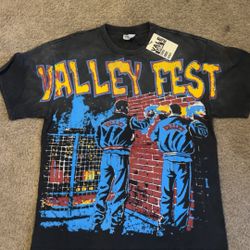 Valley Fest Graphic Print Black Cotton Men's Short Sleeve Crew Neck T-Shirt