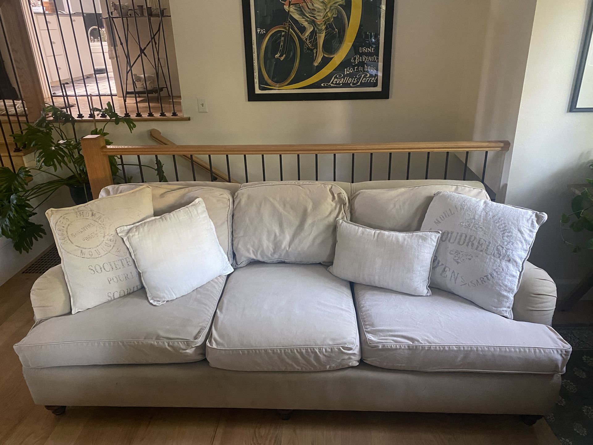 Restoration Hardware Pull Out Queen Sofa Bed
