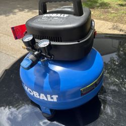 Kobalt 6 Gallon Portable Air Compressor (pancake compressor) 