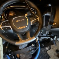 DODGE CHALLENGER HELLCAT DASH