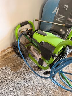 Greenworks Pro 2300 PSI / 2.3 GPM electric pressure washer