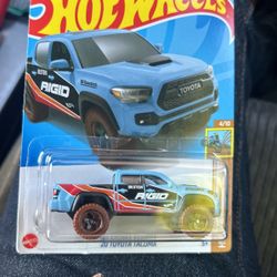 Hot wheels 2020 Toyota Tacoma