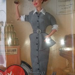 Collectors Edition I love Lucy Doll)