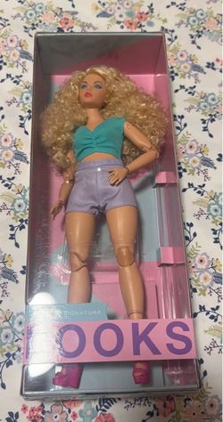 Barbie Looks Signature