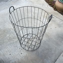 Wire Hamper Basket 