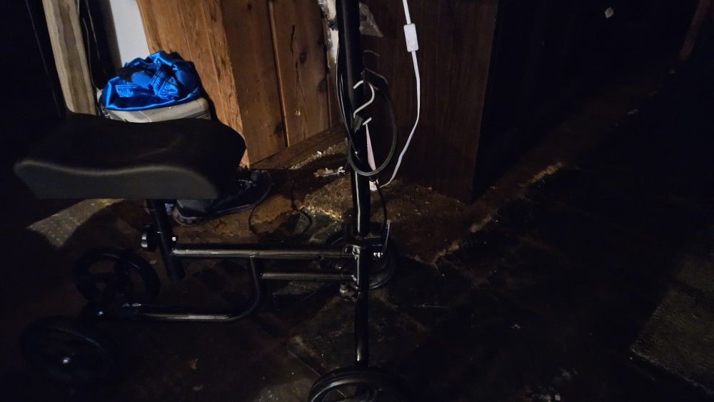 Knee Scooter
