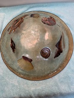 Large display bowl little wear in center see pics