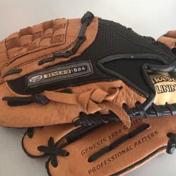 Louisville Slugger Right Handed Kids 10 Inch Glove