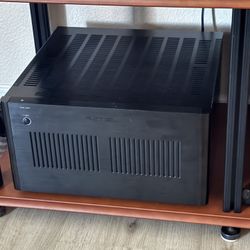 Rotel  5 Ch Amp