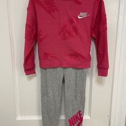 Nike Outfit Size 3T