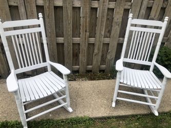 Cracker Barrel Rocking Chairs 