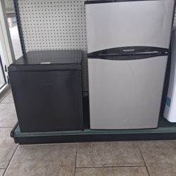 Mini Refrigerator 