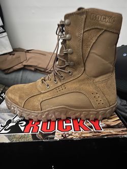 New in box Rocky Sv2 Boots sz 9 men’s steel toe OBO