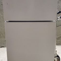 White FRIDGE HOTPOINT " Good Condition