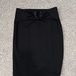 High Waist Fitted Black Mid Length Skirt