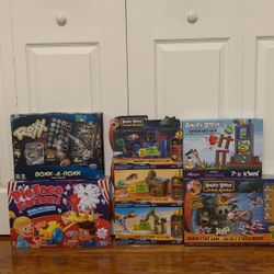 7 New Toys - 7 Juguetes Nuevos 