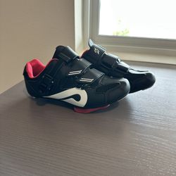 Peloton Shoes Size 38 (Women’s 7) – Delta Cleats Included