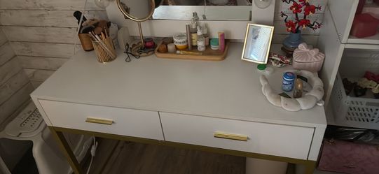 Vanity