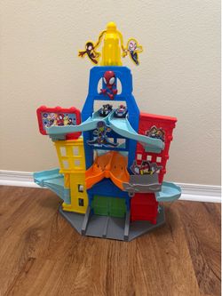 Marvel Spidey and His Amazing Friends Amazing Metals City Track Set with Cars