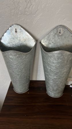 Flower wall decor