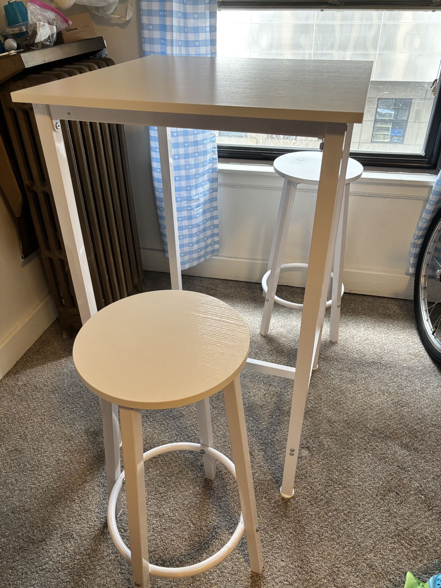 Tall Table w/ Stools