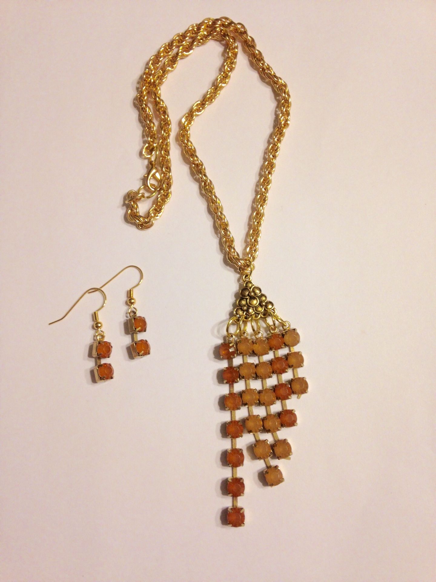 Beautiful necklace set fro Banana Republic